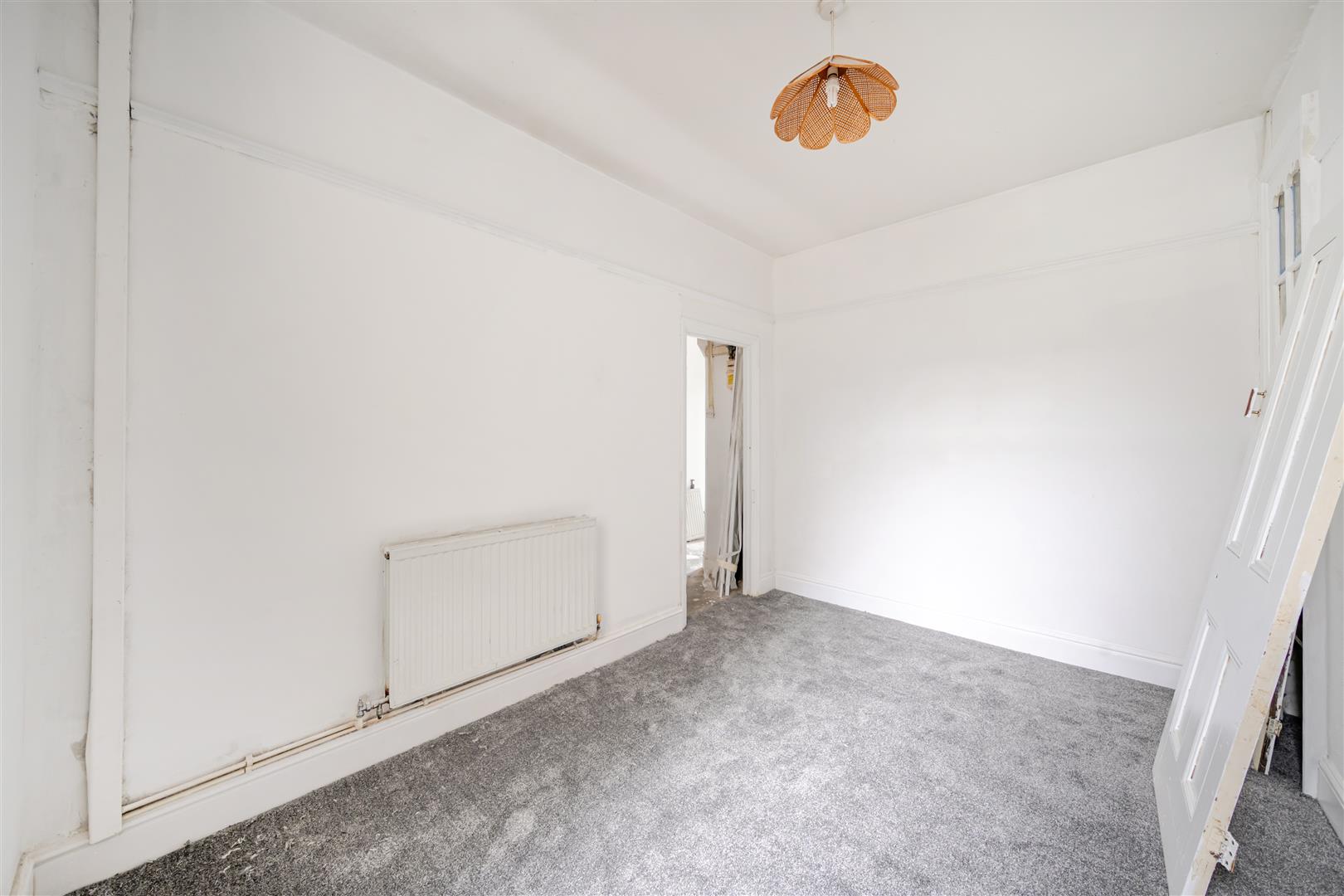 Cecil Street, Manselton, Swansea, SA5 8QW